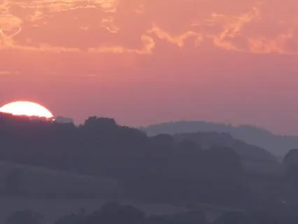 Emotional Healing Through Acceptance - 10 Minute Practice