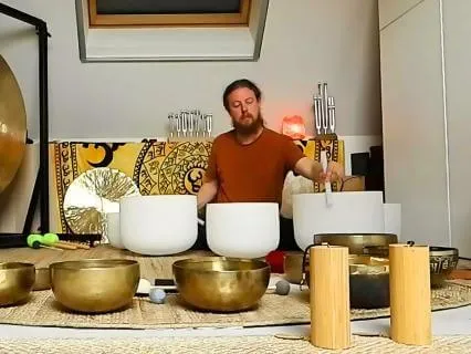 Emotional Release - Crystal Singing Bowls And Thunderstorm
