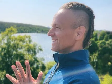 En Helkroppsscanning För Djup Avslappning Och Närvaro