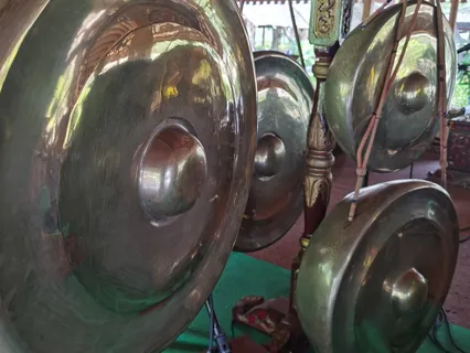 Energizing Gong Bath