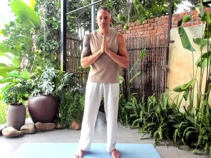 Energy Awakening - Pranic Movement & Breath (16min)