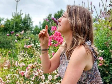 Energy Clearing For Positive Vibes - 1‑Minute Magic