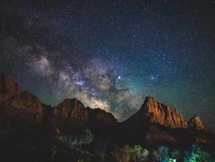 Enjoy Deep Sleep Whilst Manifesting Happiness