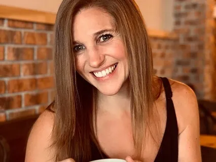 Episode 143: What To Do During The Holidays When You Have An Impossible Ex | Julie Beckerman (Part 2)