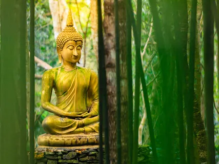 Equally Close To All Things