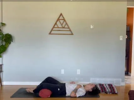 Evening Wind Down Yoga: 30 Day Challenge Day 12