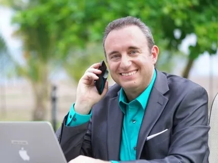 Everyday Mindfulness Show: Power Habits & 'Afformations' With Noah St. John