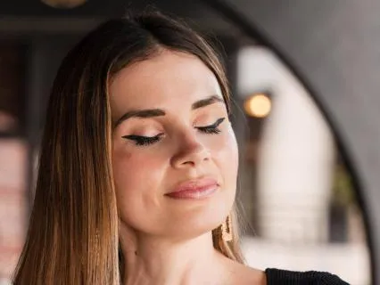 Fall Back Asleep Easily: A 10 Min Nighttime Meditation