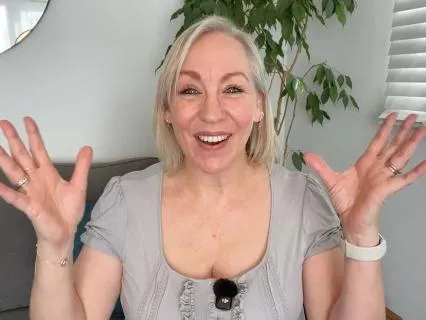 Feel Beautiful And Confident With EFT Tapping