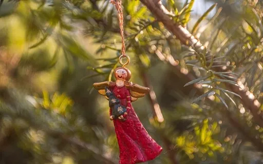 Festive Angel Support