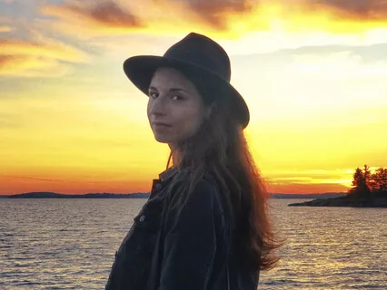 Find Peace And Calm Through Your Breath (Guided Meditation)