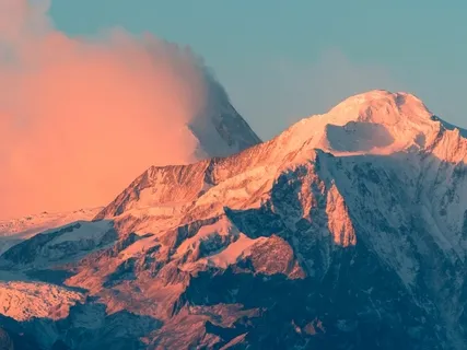 Finding Hope In Uncertain Times With Meditation & Journaling