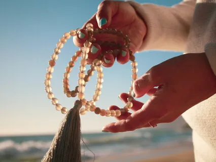 First Quarter Moon - Commit To Your Intention