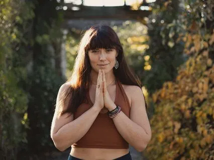 Flow Breathing: Simple Breathwork Practice To Calm & Ground