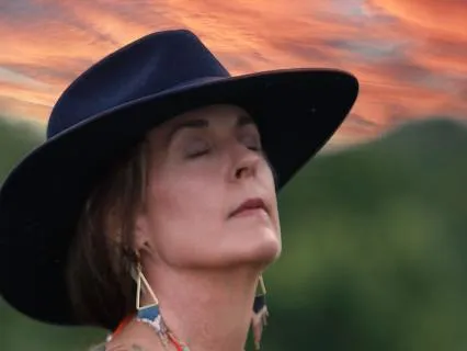 Flow To Sleep – Held Through The Night (9 Hours)