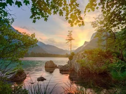 Flowing Piano For Comfort And Stillness
