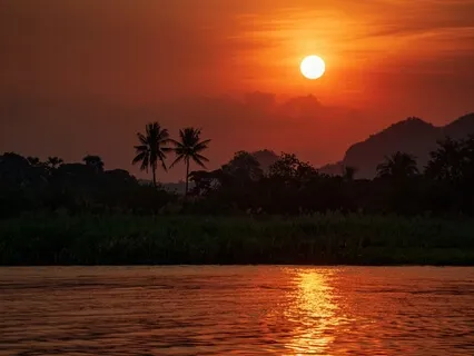 Flowing With Light - Binaural Beats For Supporting Anxiety