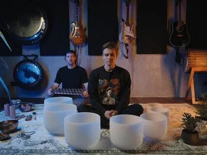 Free Yourself From Your Thoughts - 432 hz Sound Healing