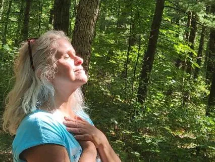 From Anxiety To Presence: : A Somatic Practice For Menopause