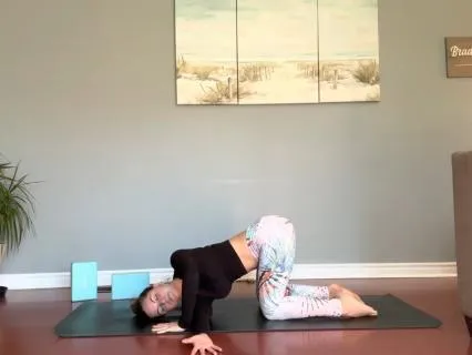Full Body Slow Flow Yoga Stretch