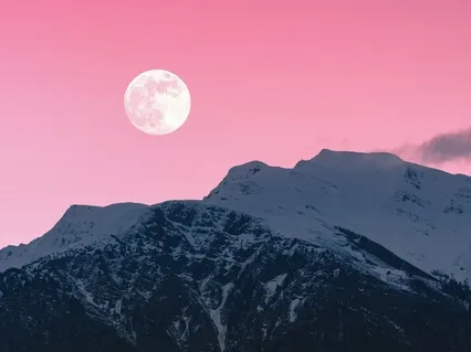 Full Moon & Habondia: Goddess Of High Technology