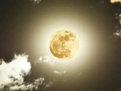 Full Moon In Libra: A Pathway To Inner Balance And Renewal