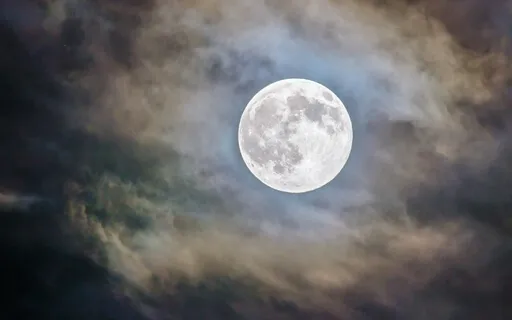 Full Moon Inspired Meditation, To Release And Let Go. 