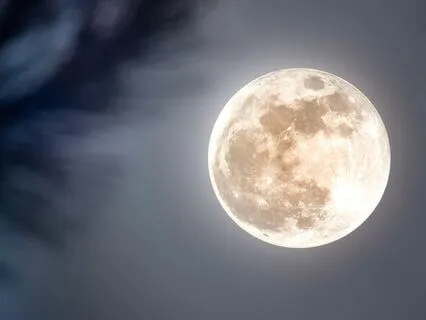 Full Moon Releasing & Letting Go Meditation