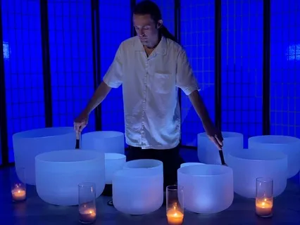 Full Moon Sound Bath For Abundance: Crystal Singing Bowls