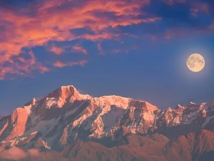 Gemini Full Moon: Synchronicity Of Service