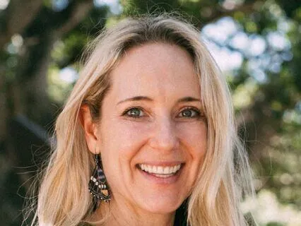 Generosity & Greed W/Insight Timer CEO Christopher Plowman