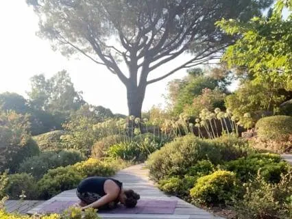 Gentle Heart Opening Flow | Yoga For Shoulders & Upper Back