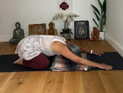 Gentle Morning Stretch To Awaken The Body And Mind