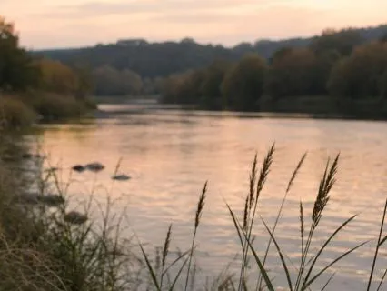 Gentle Piano for Calm And Quiet Reflection 'Lost In Thought'