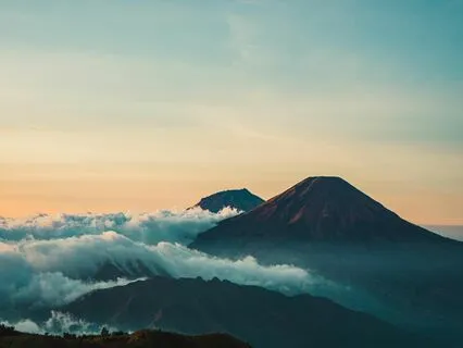 Gentle Strings: Relaxing Acoustic Guitar