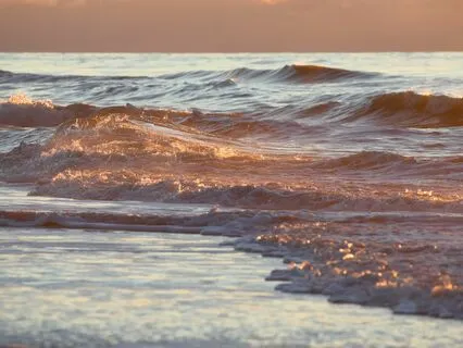 Gentle Waves: Soothe Your Mind