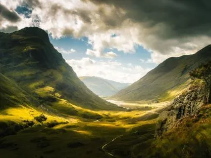 Glen Of Wonder (Extended Version)