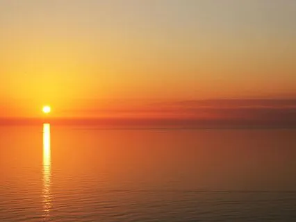 Glowing Soundscape For Rest & Relaxation