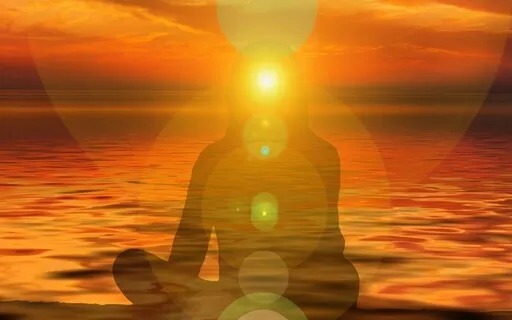 Golden Light Expansion Through Heart & Body With Theta