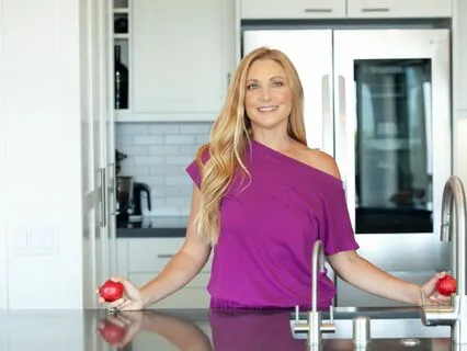 Golden Light For Peace With Food And Body-Love