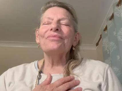Golden Sun Flow: Gentle Breath & Movement