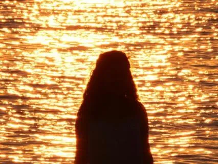 Golden Thread Of Gratitude – A Deeply Grounding Meditation