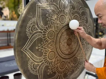 Gong Bath Meditation For Compassion & Emotional Healing