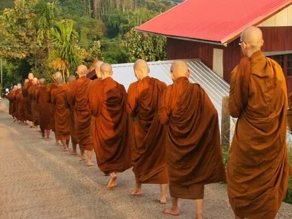 Good Kamma Protects & Leads us Along the Path