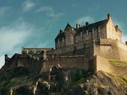Goodnight Castle: History Medieval Sleep Story & Brown Noise
