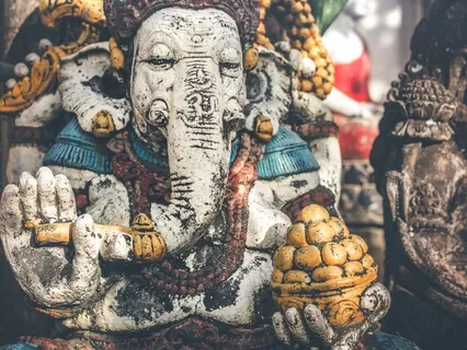 Govinda Jaya Jaya mit Juliane & Radhika