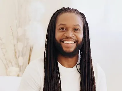 Grateful New Day – Morning Meditation & Breath Work (528Hz)