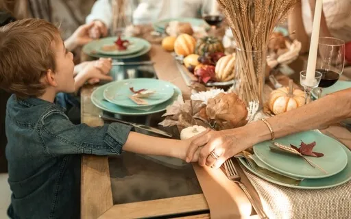 Gratitude: How To Have More Of It When We Aren't Feeling it