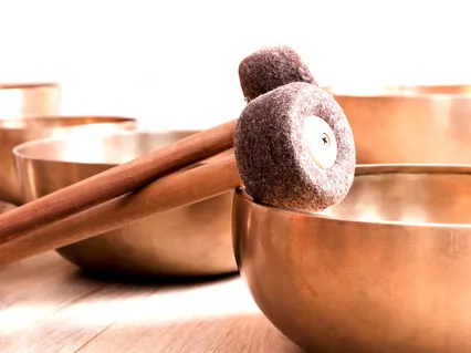 Gratitude Meditation With Tibetan Singing Bowls