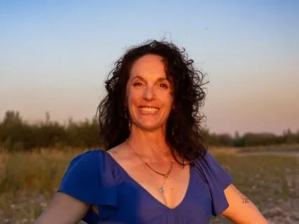 Gratitude Morning Meditation For Midlife Renewal